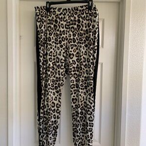 Jennifer Lopez Leopard Print Casual Pant xl